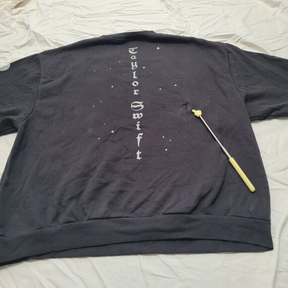 Taylor Swift Sweatshirt Crewneck Starry Eyes Sparking Up Darkest Night FLAW - Picture 7 of 12